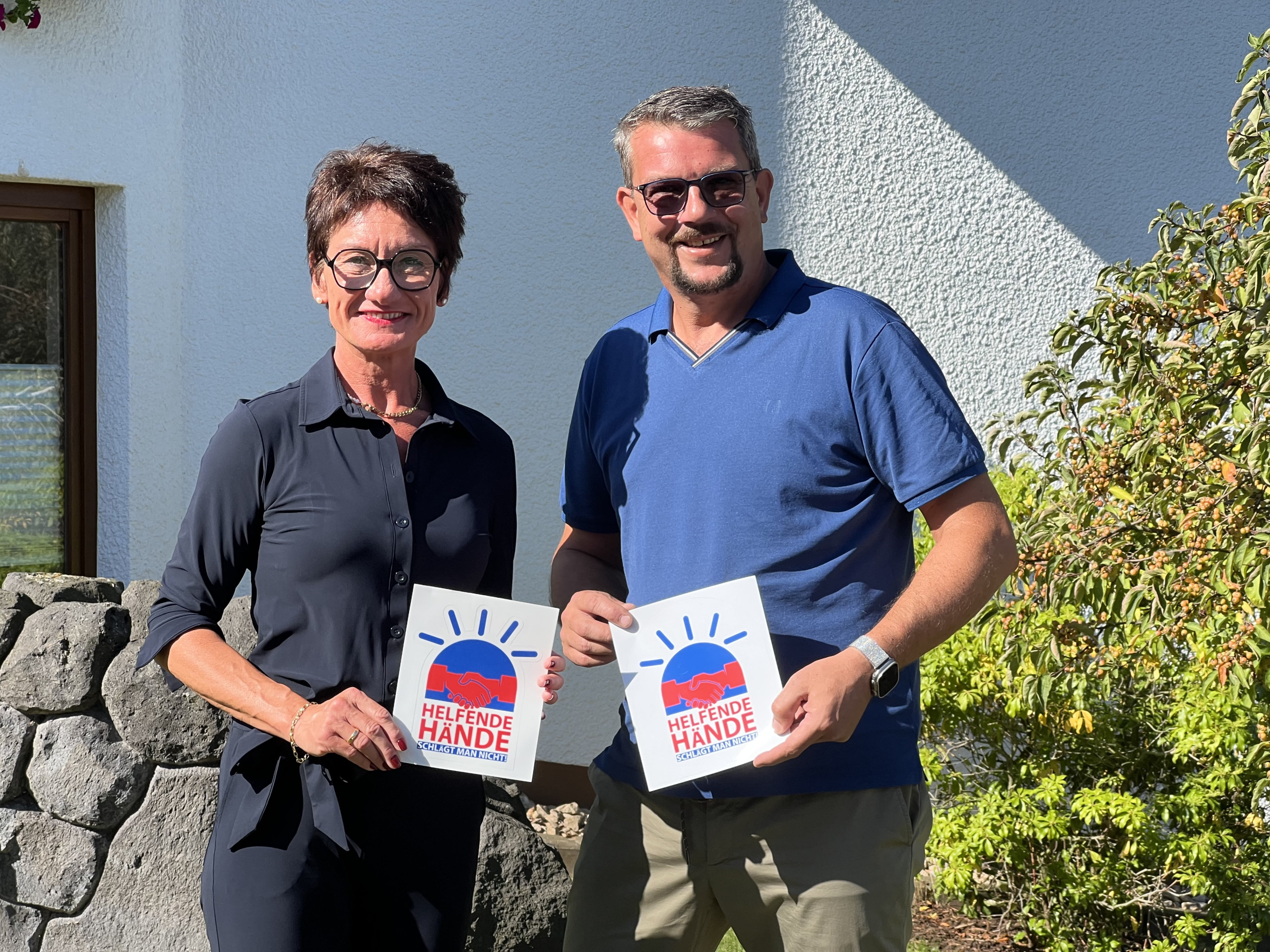 Petra Schneider MdL im Gespräch mit Alexander Krahe, Vorsitzender des Kreisfeuerwehrverband Ahrweiler: